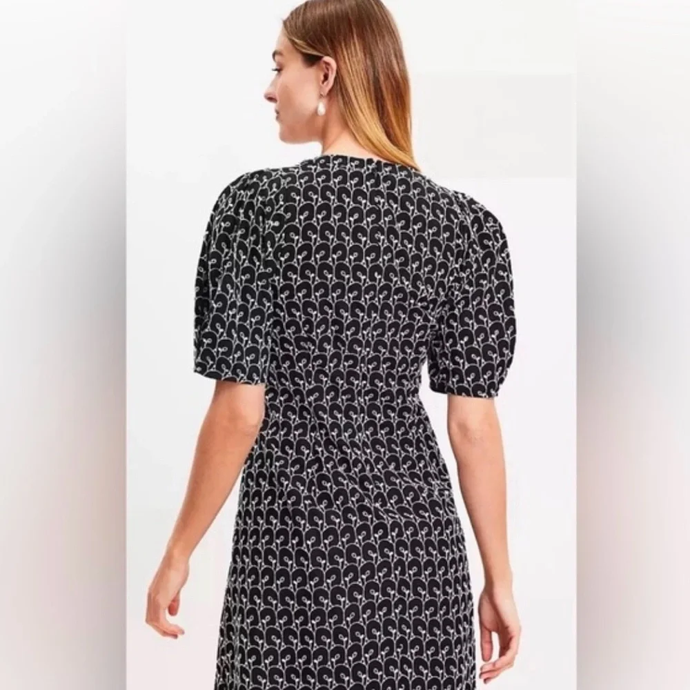 Loft Embroidered Mini Dress Size 12 Cotton Black Short Sleeves Puff Sleeve - Picture 3 of 5